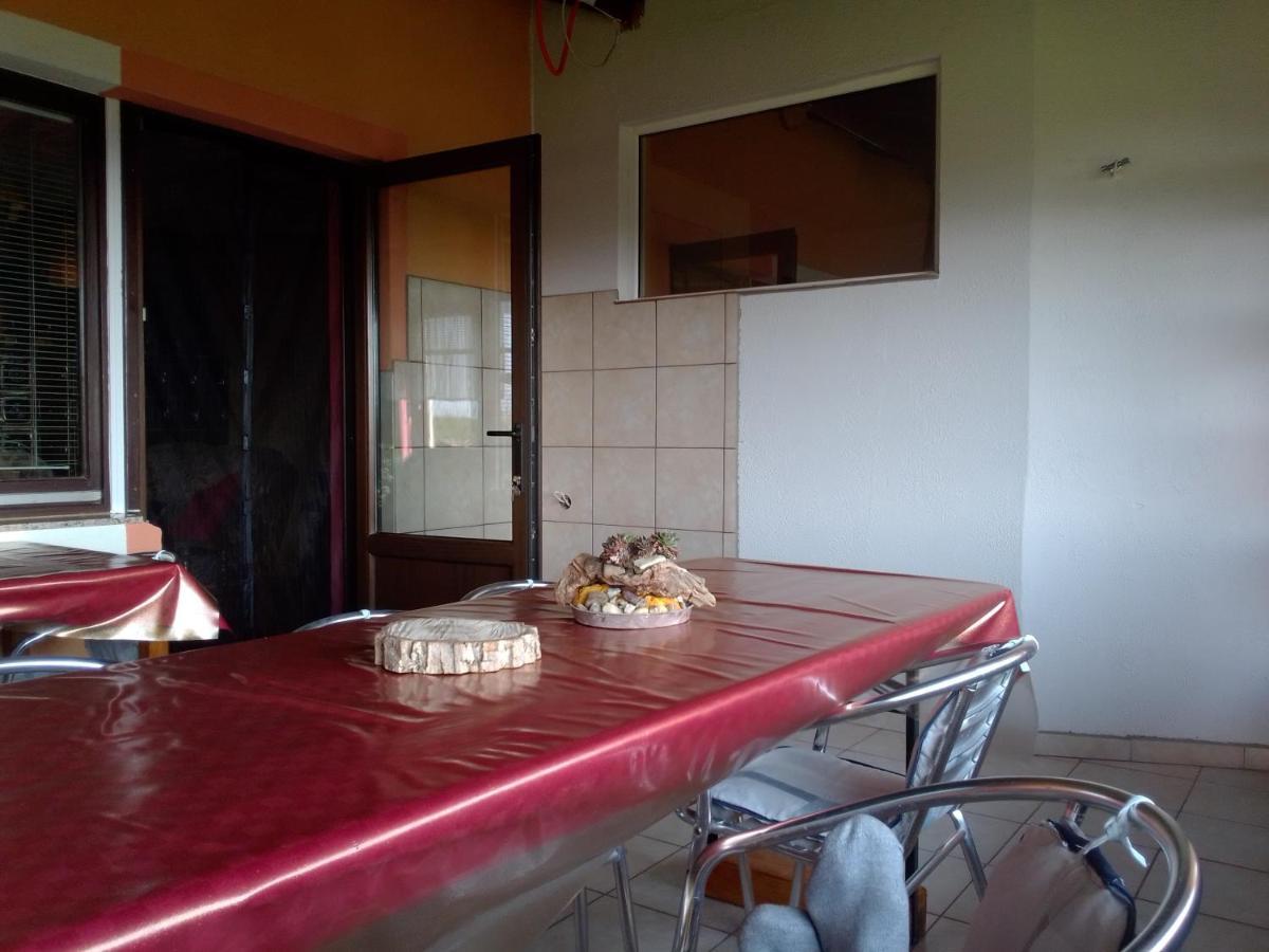Studio Apartman Safaric Свети-Мартин-на-Мору Экстерьер фото